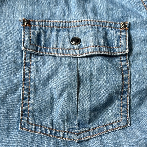 Women’s black label Harley Davidson button up denim shirt. 2x - Picture 4 of 5